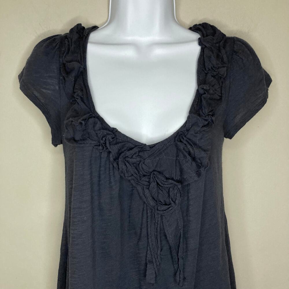 Anthropologie Blue Cotton Top With Floral Applique Neckline Pinktucks Size Small - Picture 12 of 16